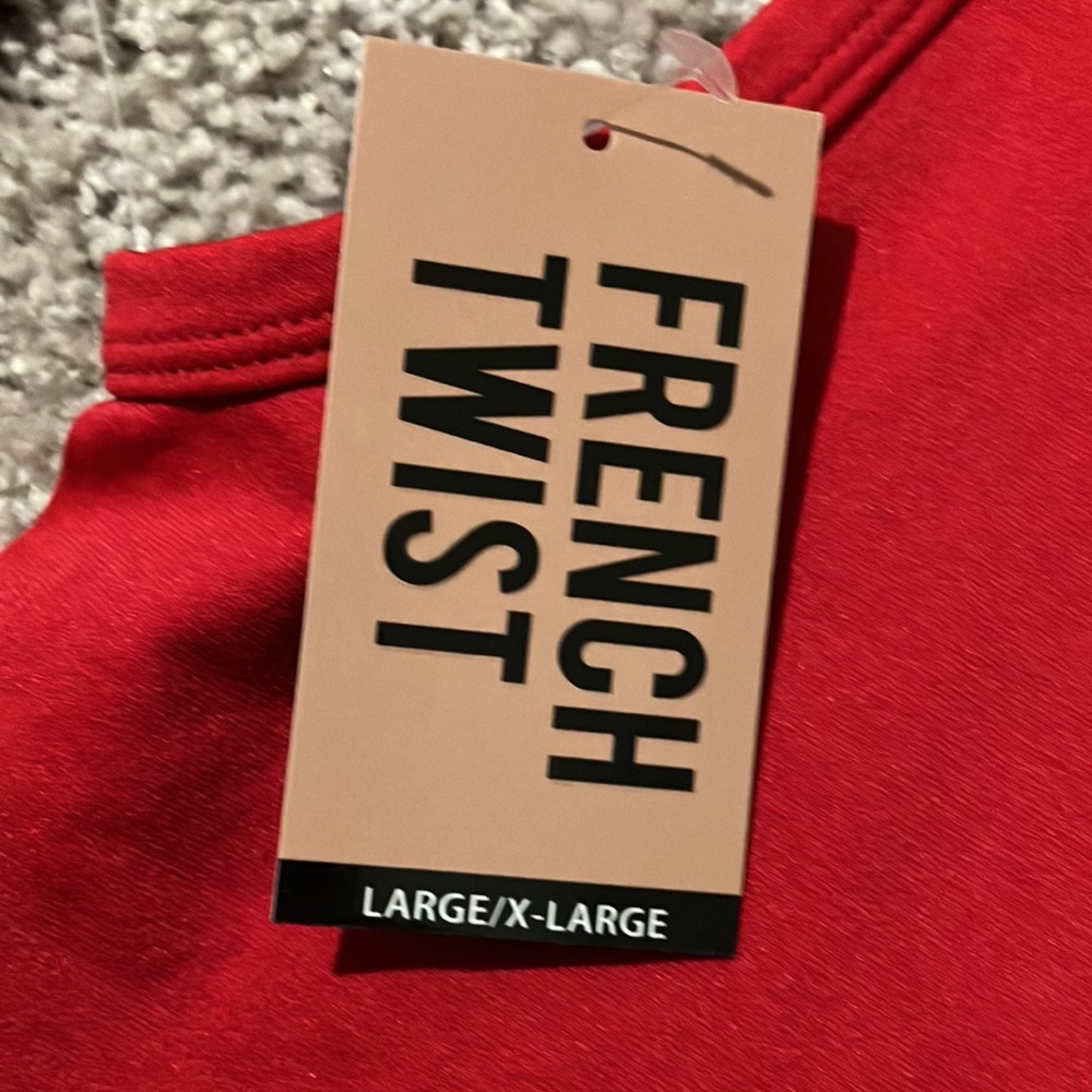 Red Rhinestone Crop Top - Picture 5 of 8